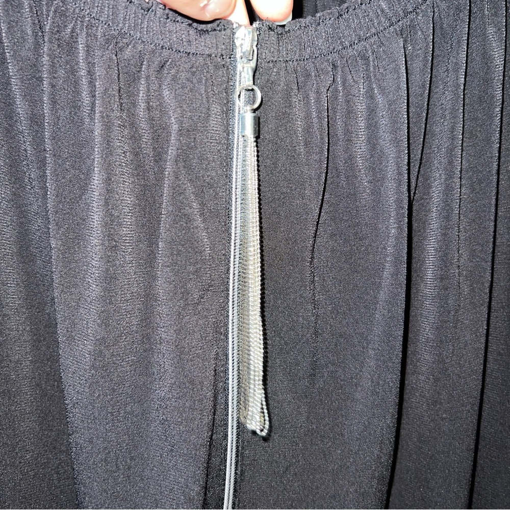 Chico's Black Ruched Relaxed Blouse - Picture 3 of 9